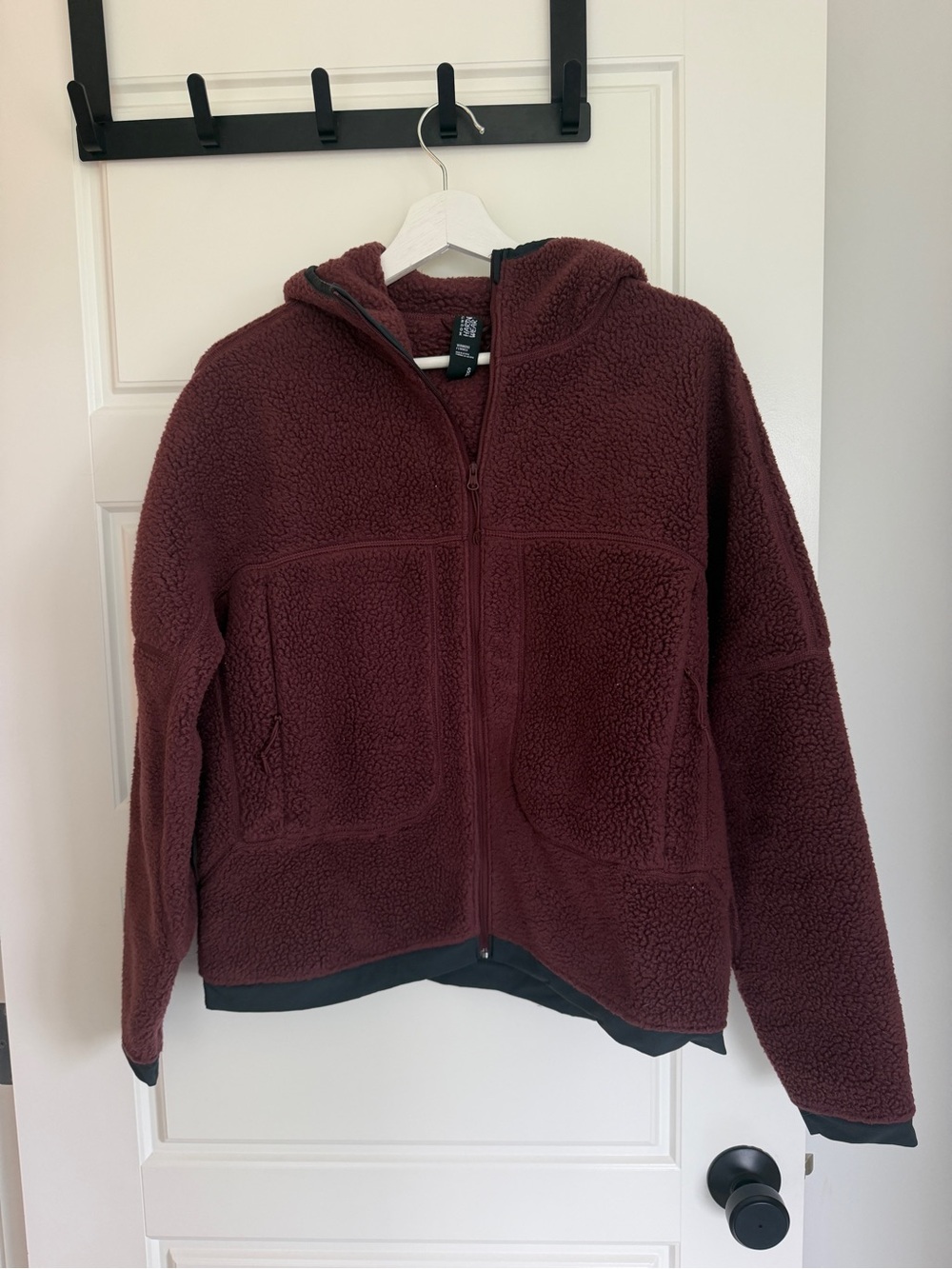 Mountain Hardwear Women's Hooded Teddy Jacket in Burgundy